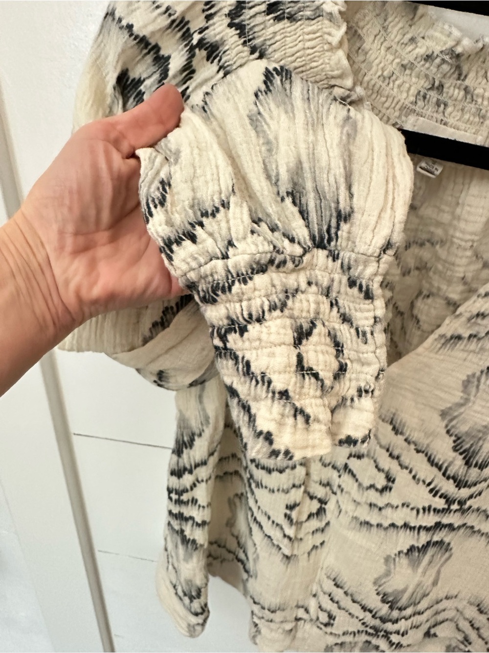 Anthropology Porridge S Ines cotton gauze ruffle sleeve V-neck peasant blouse - Picture 6 of 13